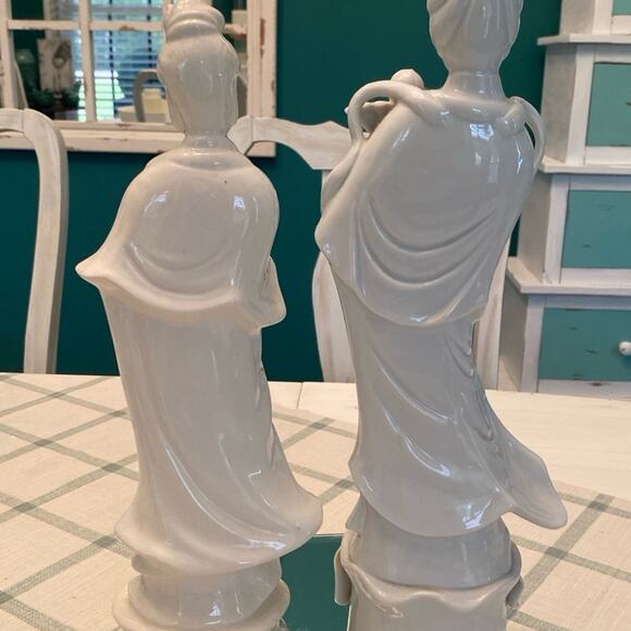 Set of Porcelain Figurines - Picture 4 of 7